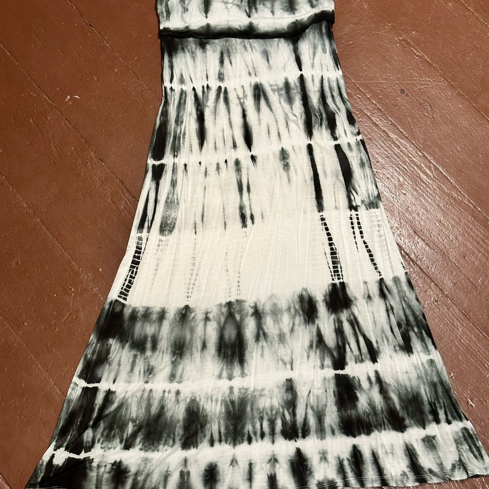 Billabong Navy Blue and White Maxi Skirt